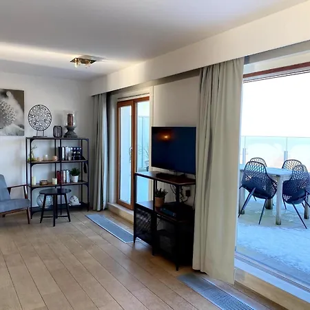 Attic With Coastal Views, Cleaning Included *